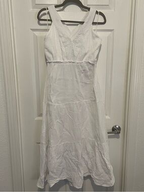 Steve Madden White Sleeveless V-Neck Maxi Dress